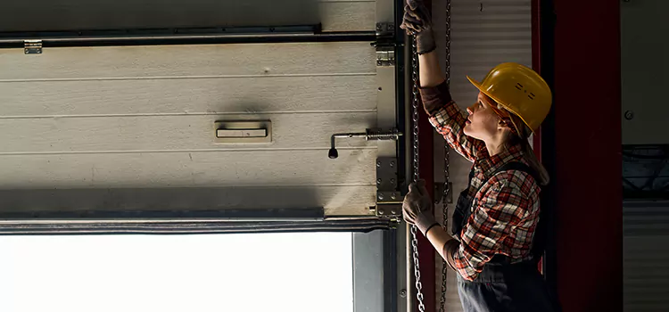 Addressing Common Garage Door Stoppage Issues in Covington, KY